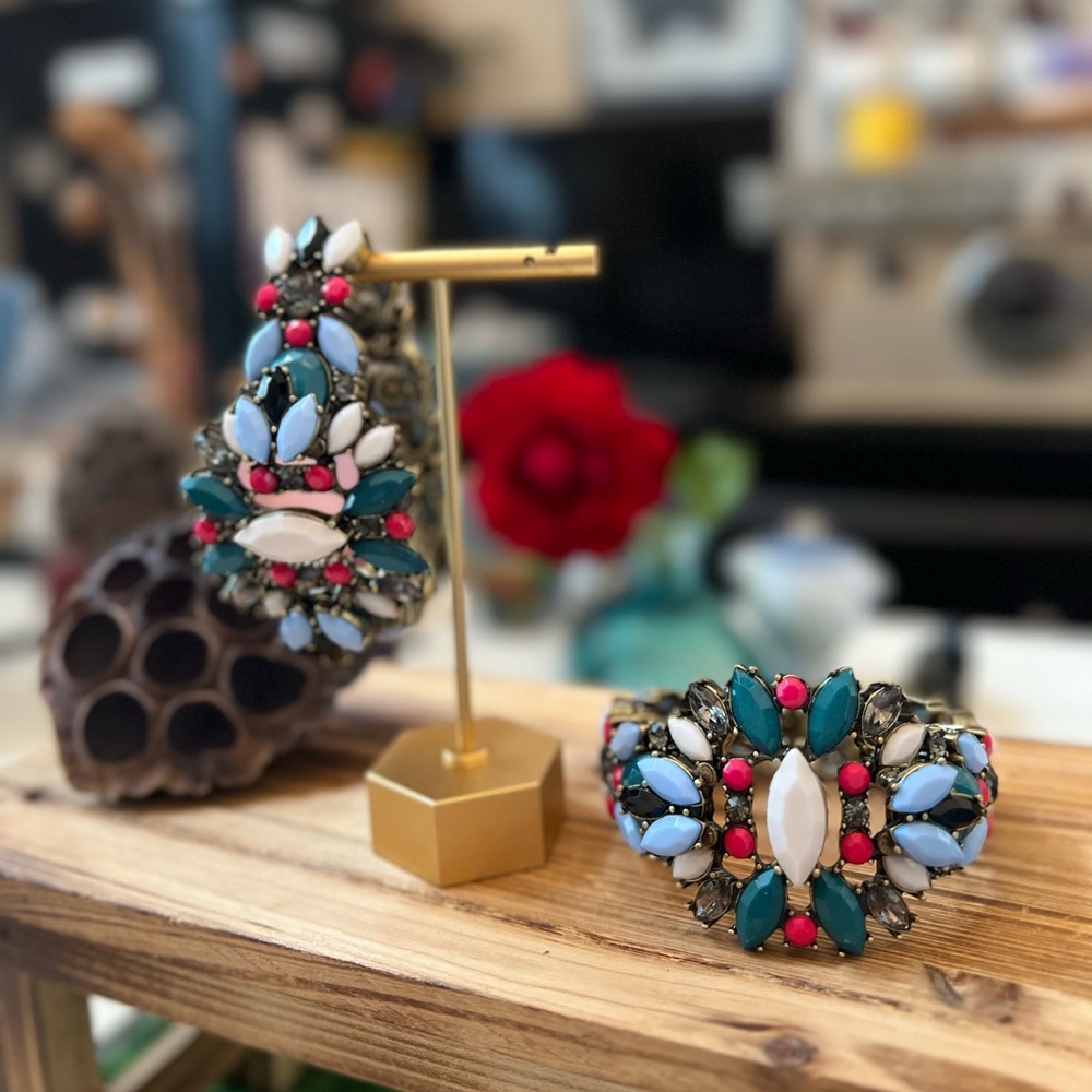 Vintage LOGO Links Multi Color Rhinestone and Beads Stretch Bracelet